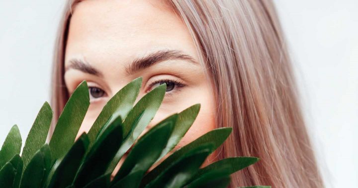 Escondendo - Photo by Anete Lusina from Pexels